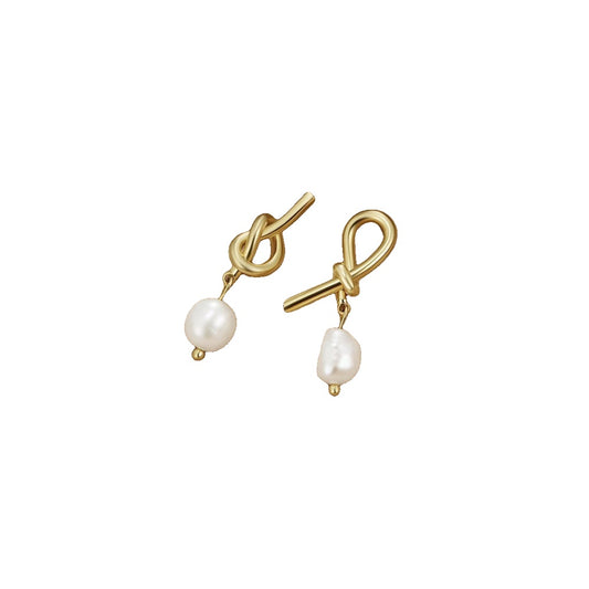 Pendientes Color Oro Trenzado y Perlas de Agua Dulce